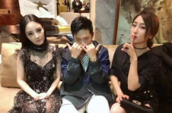 娱乐圈吃瓜最新事件,明星恋情疑曝光，幕后真相令人咋舌