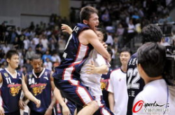 2011年cba总决赛,广东队四连冠霸业，王仕鹏荣获MVP